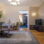 Villa Giovanni's Airport House *
