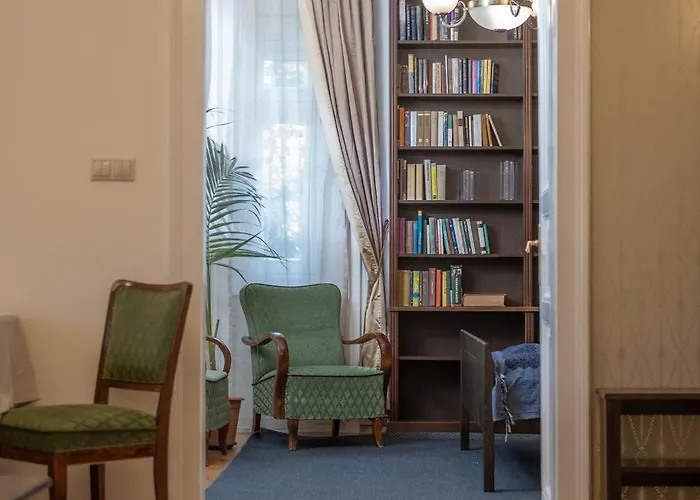 Giovanni's Airport House * Budapešť