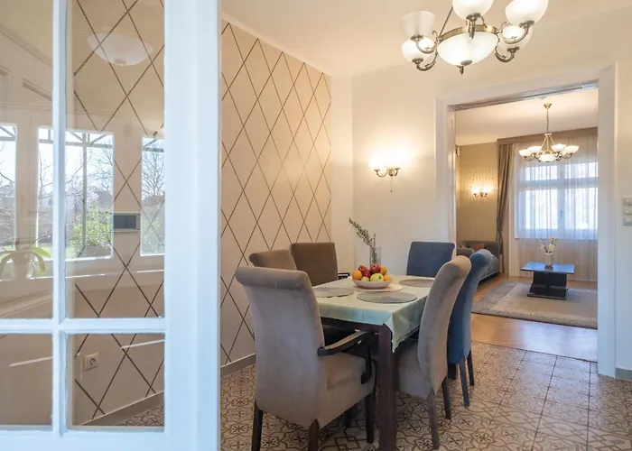 Vila Giovanni's Airport House Budapešť