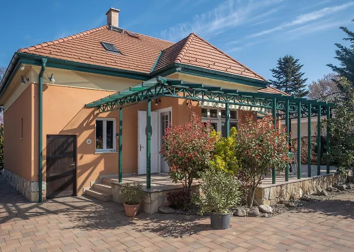 וילה Giovanni's Airport House *