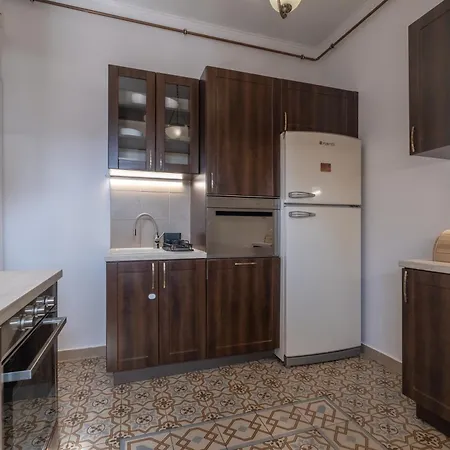 Giovanni's Airport House * Budapeşte